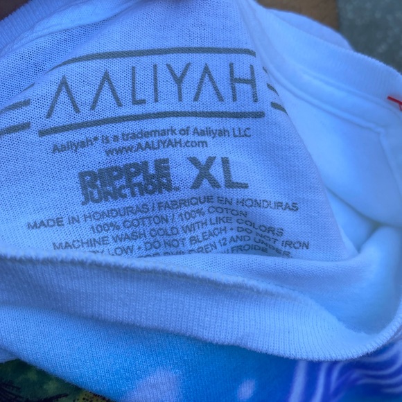 Aaliyah Shirt - Picture 3 of 3